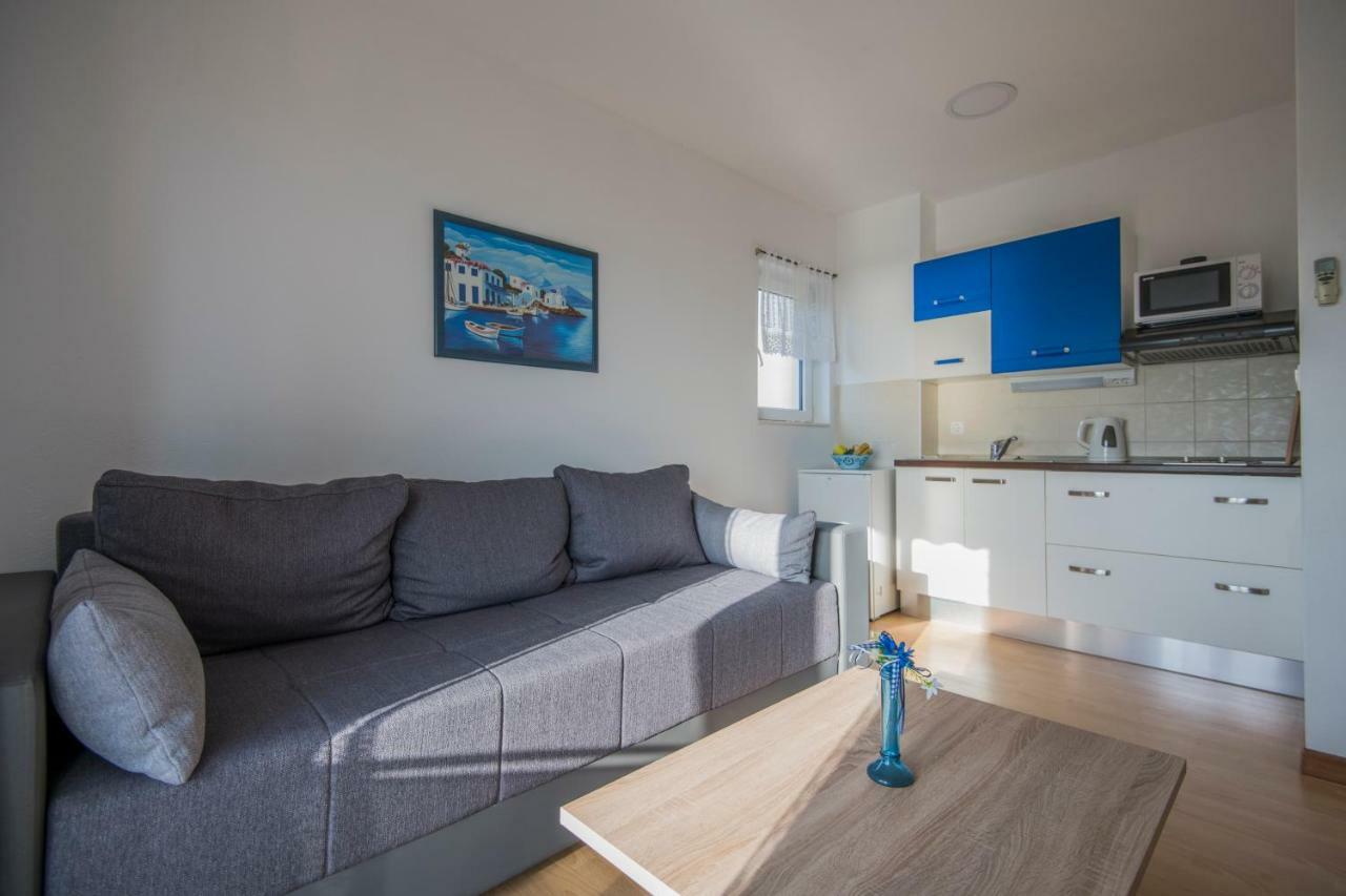 Katarina Apartmani Podstrana Exteriör bild
