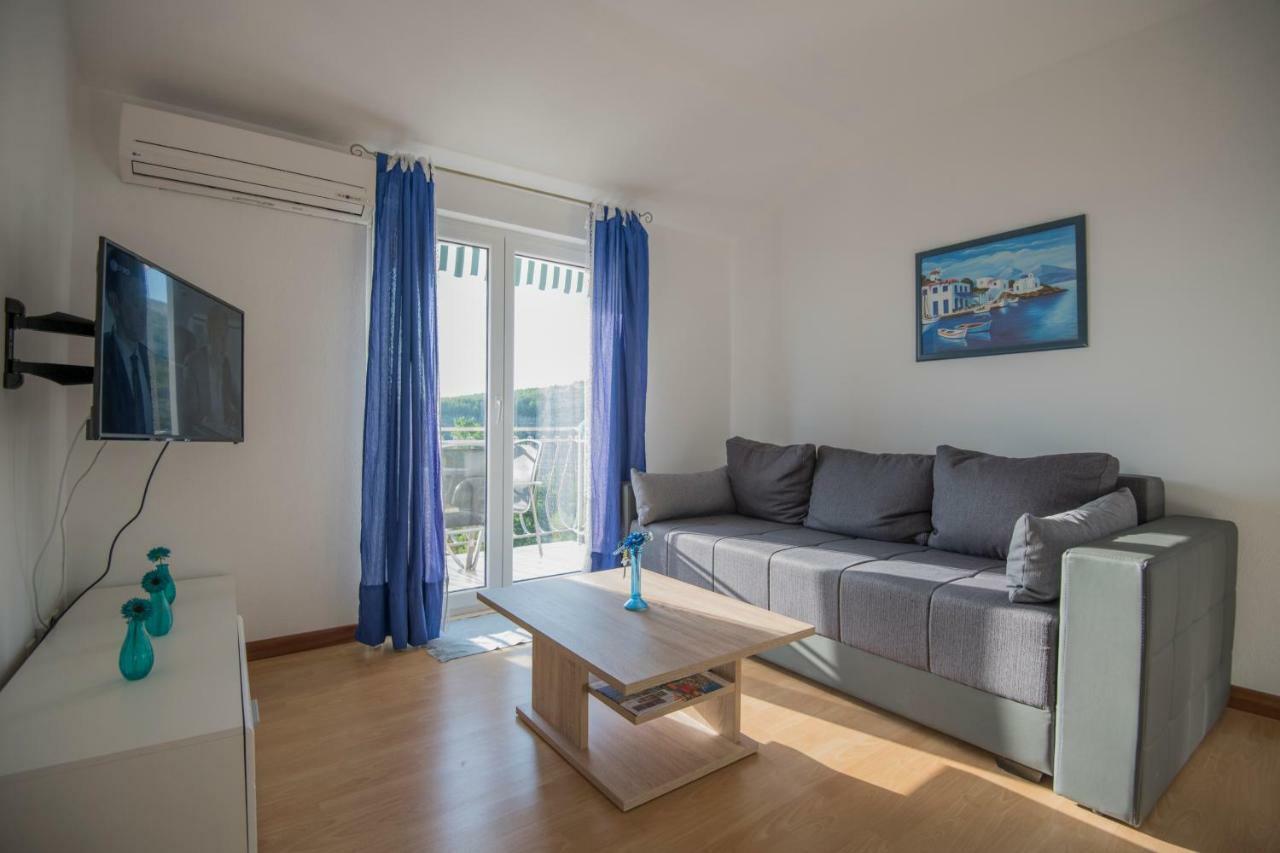 Katarina Apartmani Podstrana Exteriör bild
